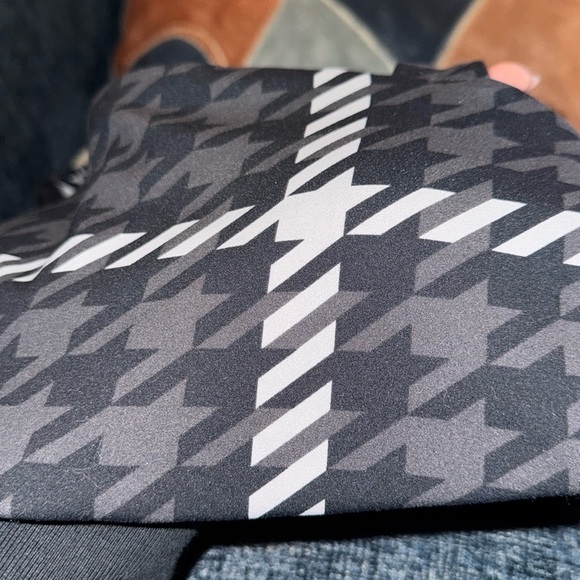 Aerie Offline- NWOT Women’s Gray Houndstooth Racerback Sports Bra size M - Picture 13 of 13